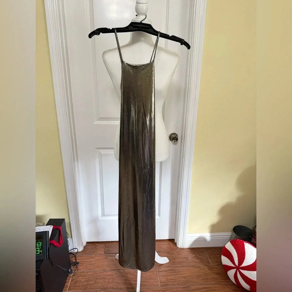 Midi Slip Dress, Liquid Metal bronze/gold color, bodycon, gorgeous!!
Small/XS - Picture 10 of 11